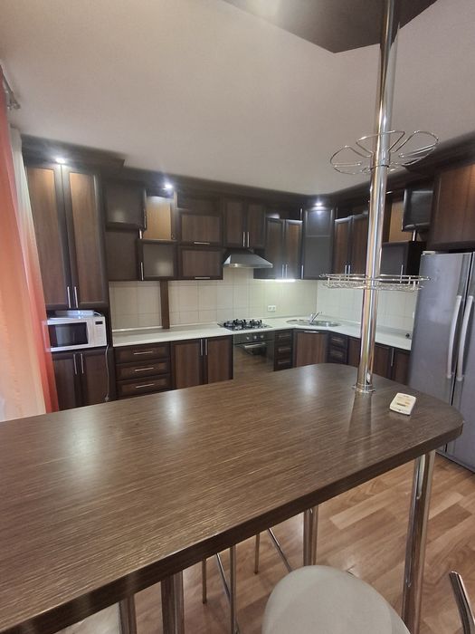 70 м2+Паркомісце Продаж 2 кім квартири в гарному місці
