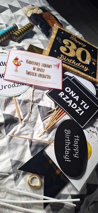 Akcesoria gadżety ozdoby balony na urodziny 30stka