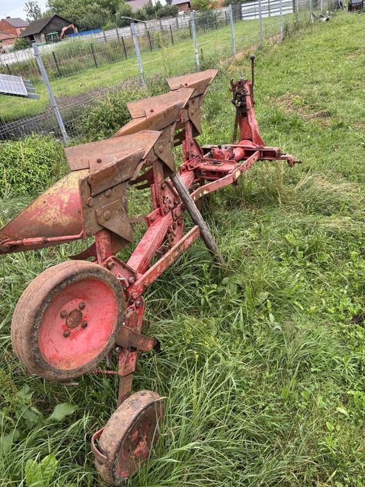Pług Kronne halla 3 skibowy obrotowy
