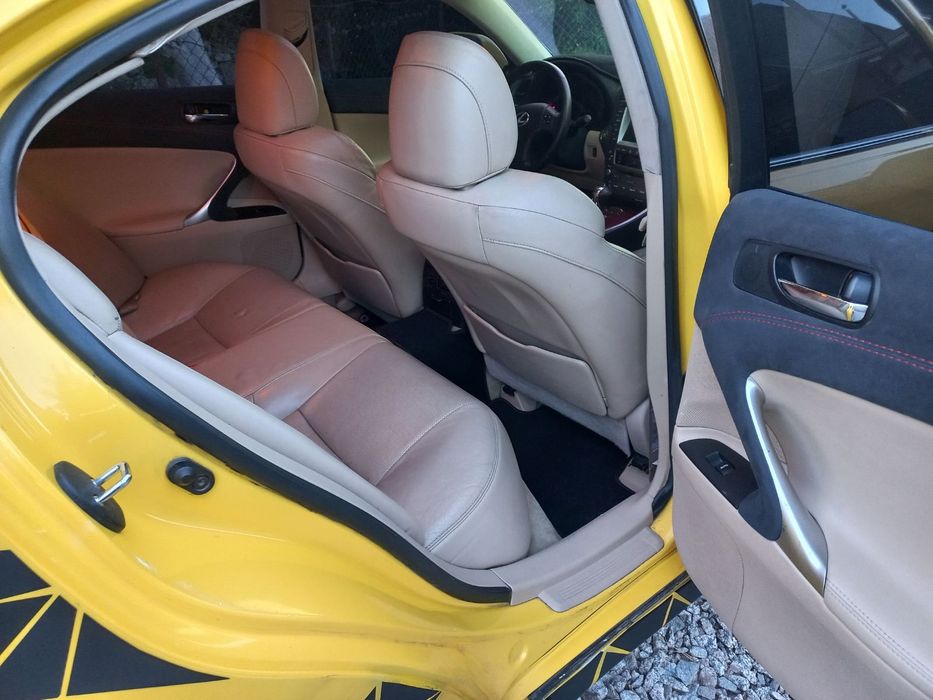 Lexus is250 4x4 avtomat