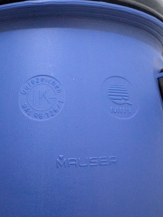 Barril 60 litros plástico novo c/tampa e fecho