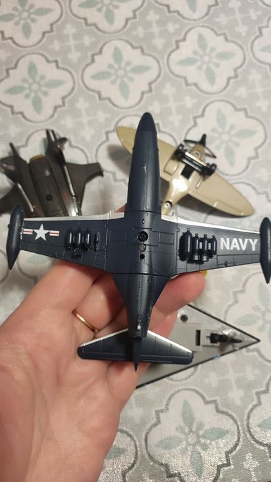 літак вертоліт іграшка модель макет navy