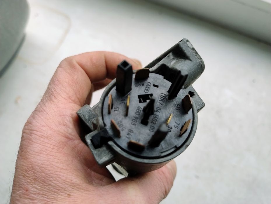 Замок зажиганія  на шкоду