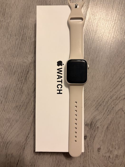 Apple Watch SE 2. generacji 40 mm + 3 paski