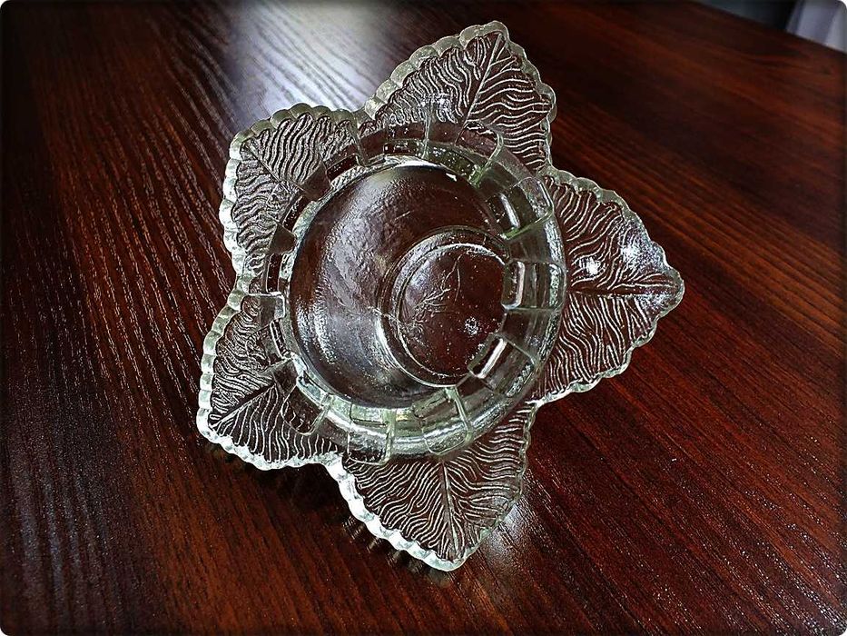 Popielniczka szklana świecznik Grube prasowane szkło transparentne PRL