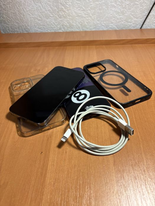 Продам iPhone 13 Pro 128 Graphite весь в оригіналі