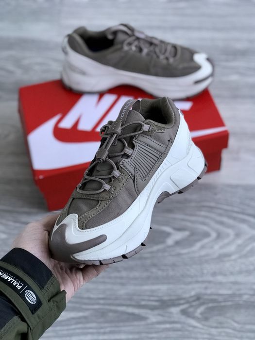 Nike Air Zoom Vomero Roam