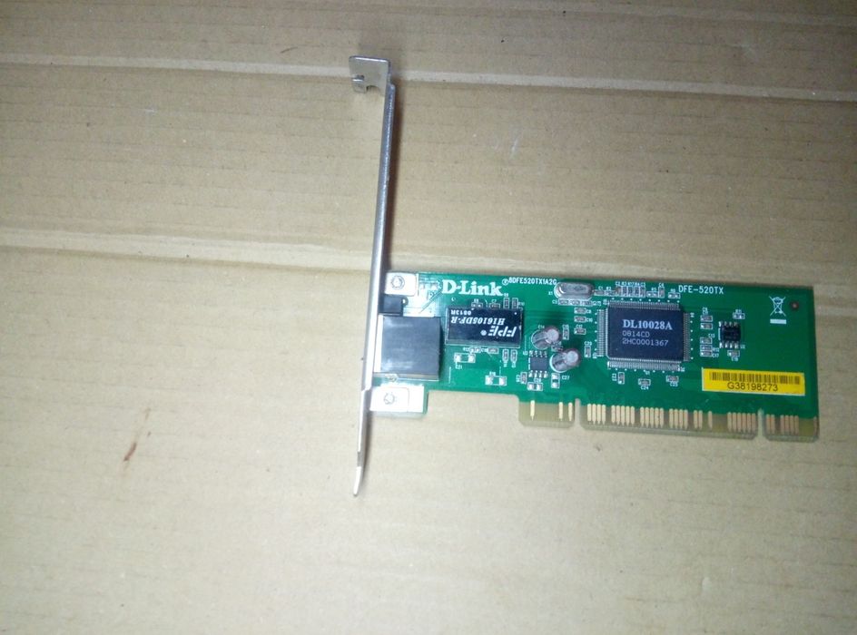 Сетевой адаптер D-Link DFE-520TX, сетевая карта