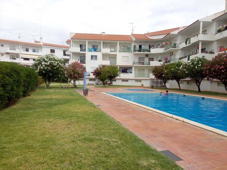 T2 agradável jardim piscina Santa Eulália Albufeira
