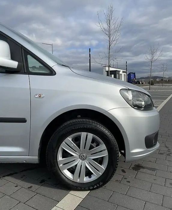 Каддік maxi 7місць 2012р