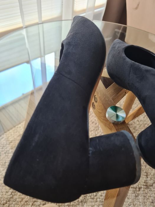 Zamszowe czółenka reserved