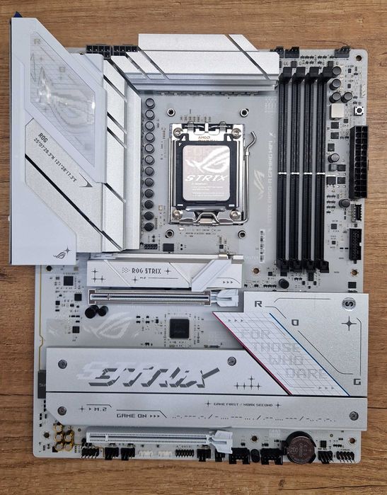 Płyta główna Asus ROG STRIX B850-A GAMING WIFI box gwarancja nr 406048