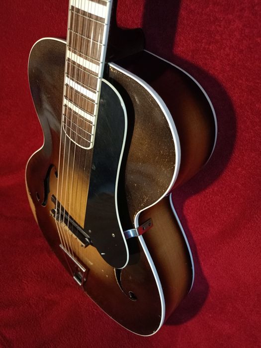 Gitara Otwin 1508 (lat 1920x)