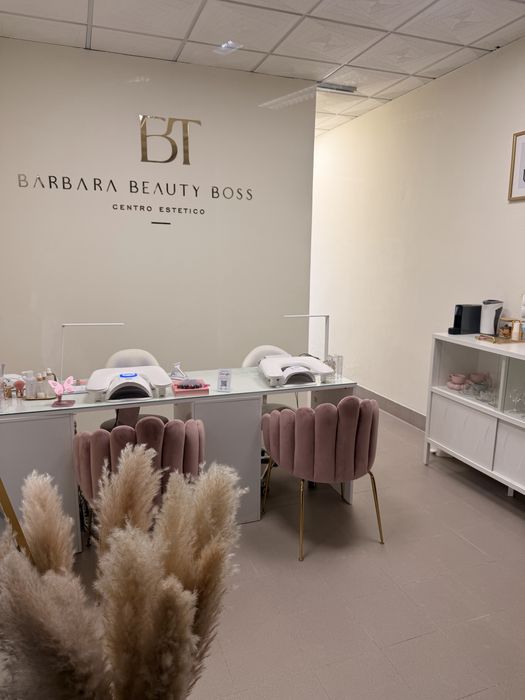 Alugo cadeira de manicure