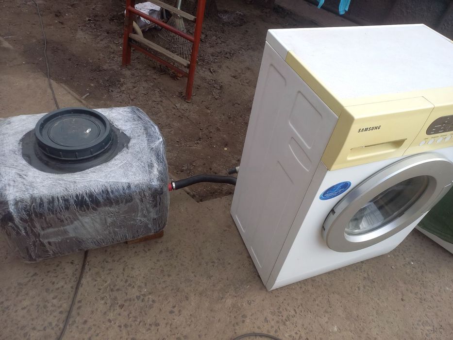 Продам пралку з баком