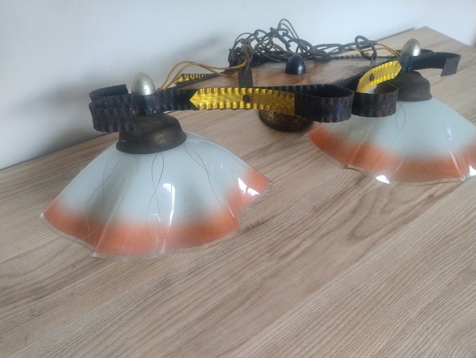 Żyrandol PRL klosze liście kwiaty