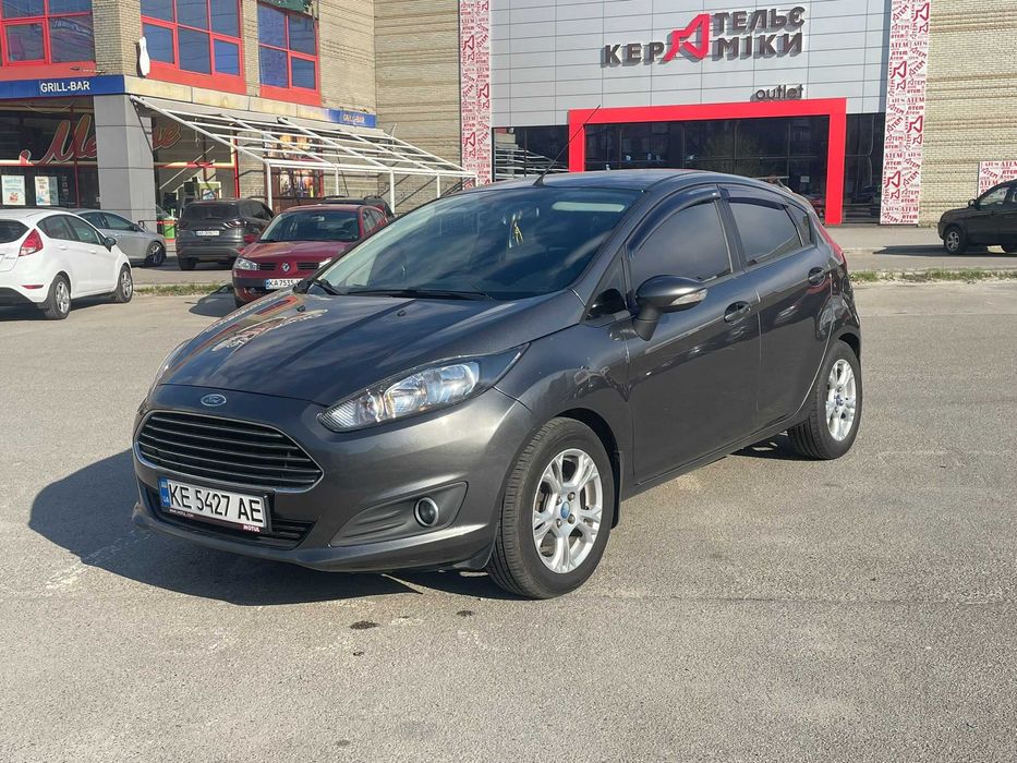 Продам Ford Fiesta 2015