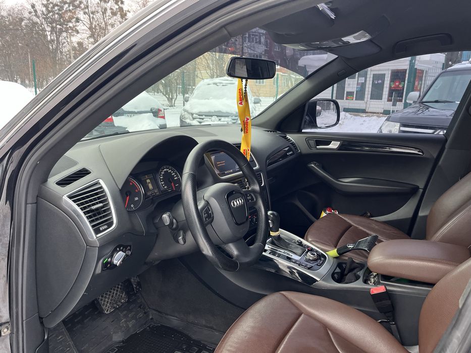 Audi Q5 2012 г.в 2.0 ТДІ дизель. Готов рассмотреть обмен