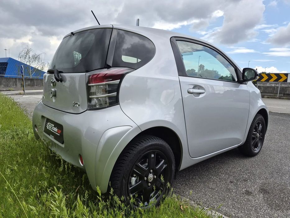 Toyota iQ 1.0 VVT-i Essential+AC