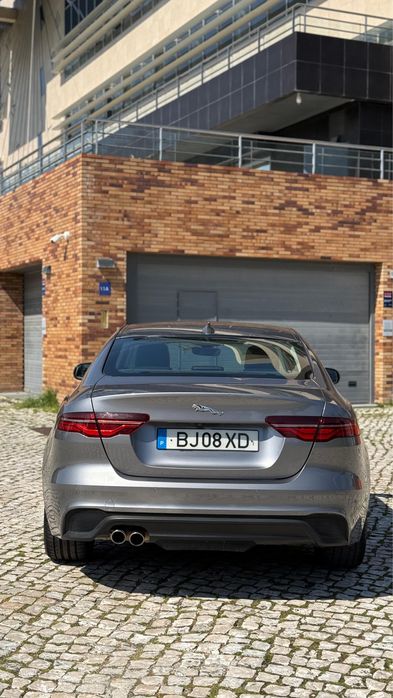 Jaguar XE 2.0 D R-Dynamic S