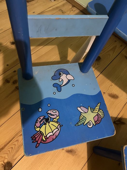 Продам столик та стільці