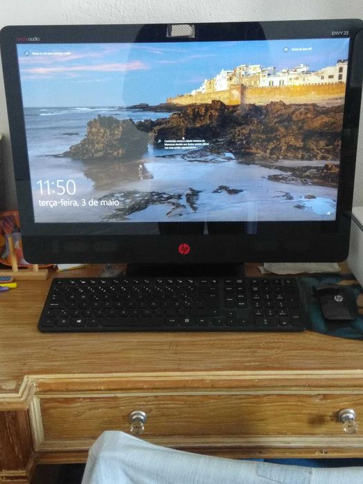 HP Envy recline 23 beats audio