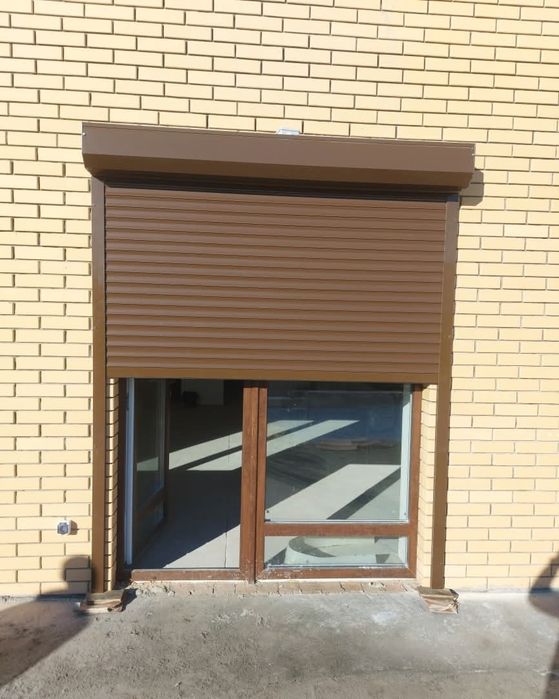 Захисні Ролети ворота в гараж, на двері, вікна, терасу