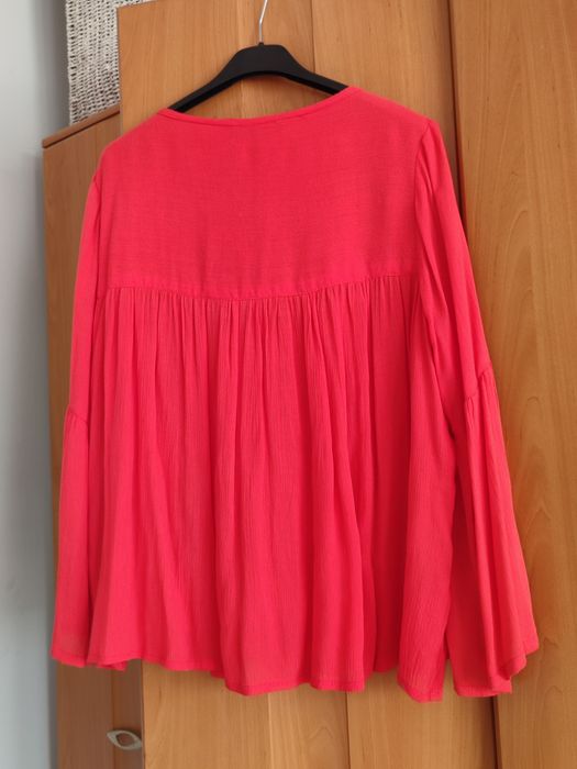 Bluzka z wiskozy Top Secret, rozmiar S/M