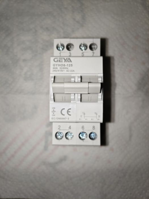 Трипозиційний вимикач Geya 2p 40a