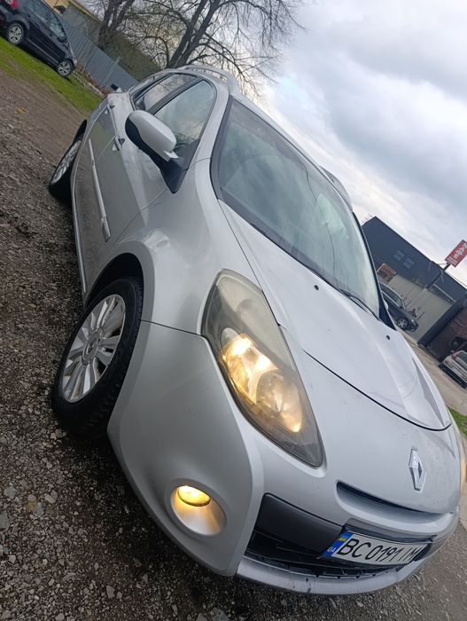 Продам renault clio гарний стан обслужена