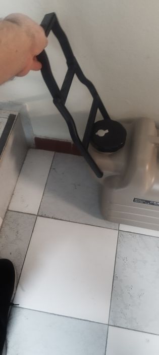 Reservatório de Água 28L com rodas