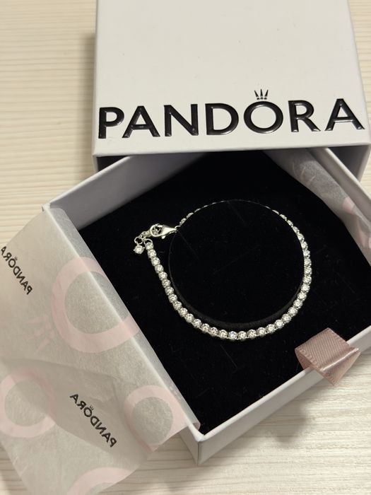 Срібний браслет тенісного дизайну PANDORA