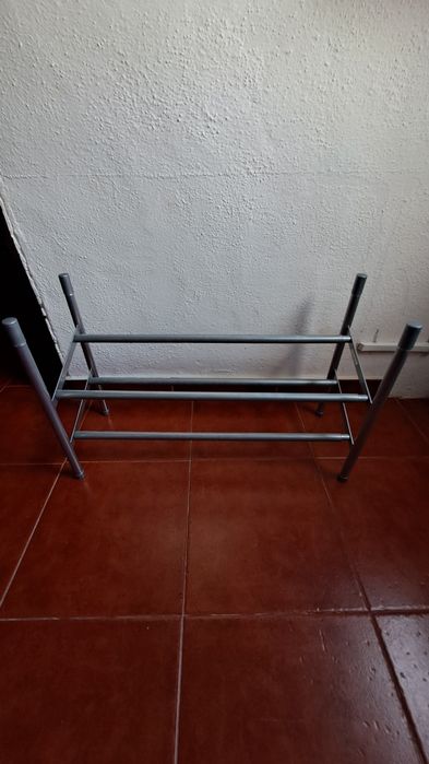 Sapateira de metal extensível