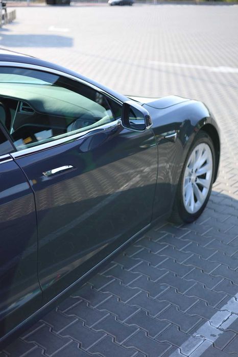 Tesla Model S 2018 VIN 5YJSA1E24JF249605 фото оголошення 9 з 22