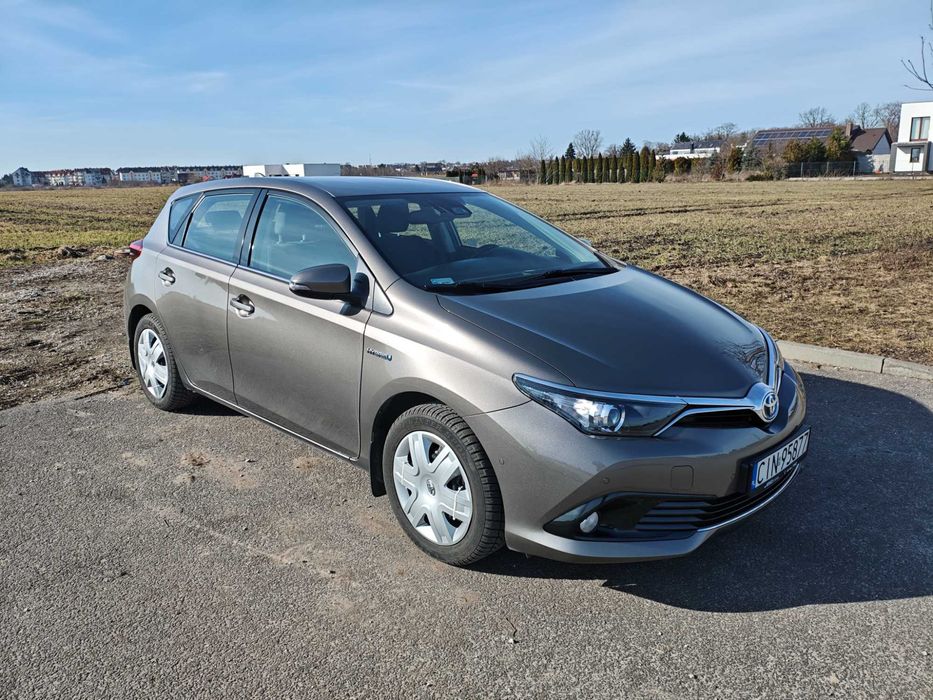 Toyota Auris II Hybrid