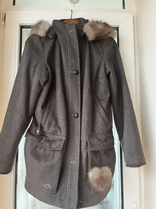 Продам парку шерстяну з натуральною норкою Blaser