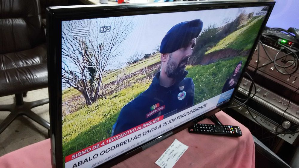 tv led kunft 32vdlm16 32polgadas como novo