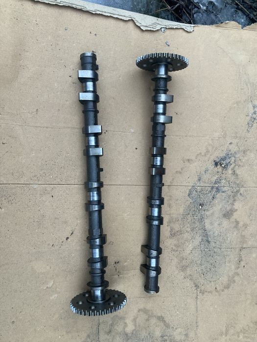 Передня кришка двигуна Volvo v50 1.8 бензин