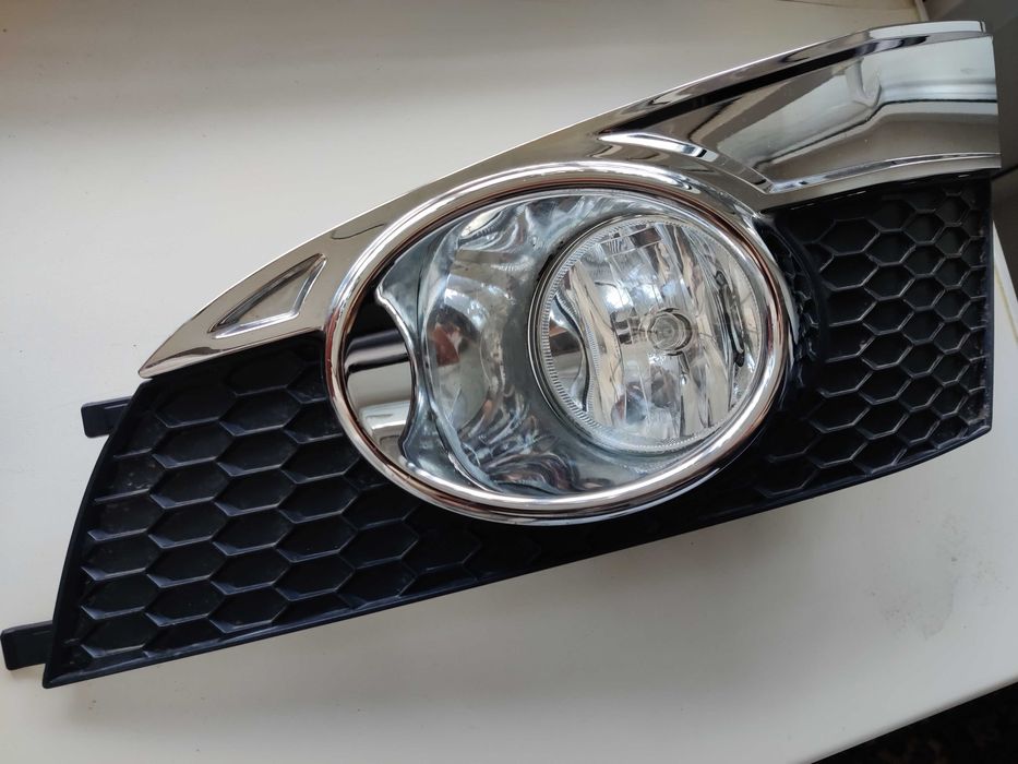 Решітка бампера (протитуманка, ПТФ) Captiva C140 ліва