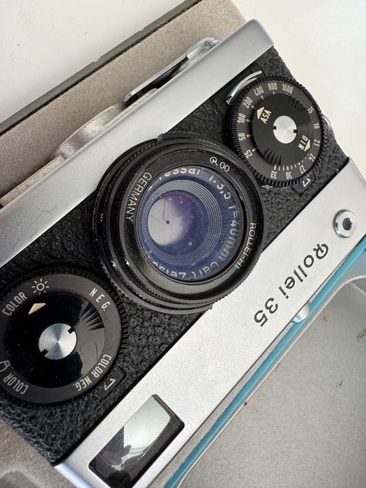 Câmera de Filme Rollei 35 T 35mm Lente Carl Zeiss Tessar 40mm F/3.5