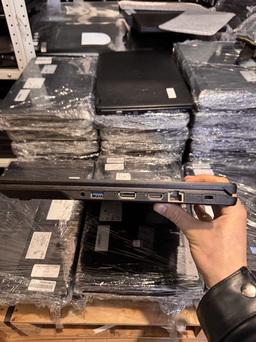 РОЗПРОДАЖ Ноутбуків Fujitcu LifeBook E559 15,6  i5-10xx 8GB 256gb ОПТ
