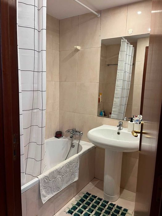 Condomínio Terraços da Arrábida -Apartamento 2 assoalhadas com Garagem - Permite apoio á renda - Porta 65
