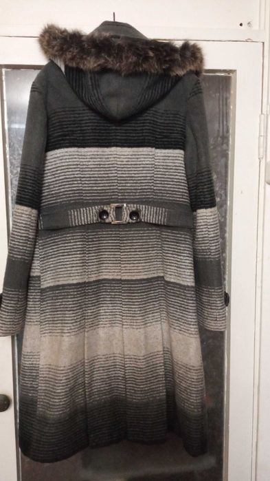 Теплое женское пальто