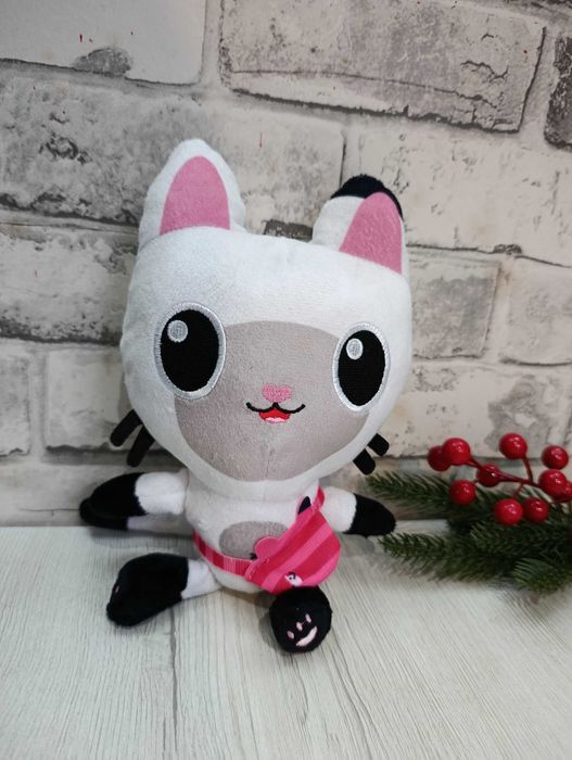 Panduś nowa maskotka koci domek Gabi kotek biały pluszowy Pandy cat