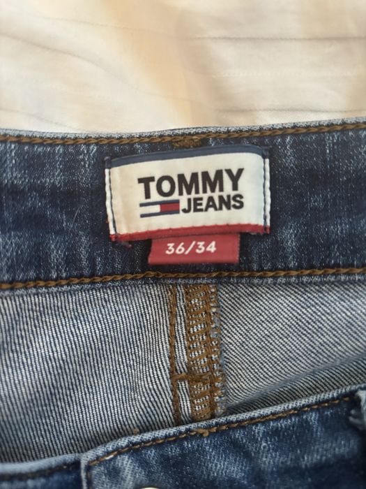 Spodnie meskie Tommy Hilfiger 34/34