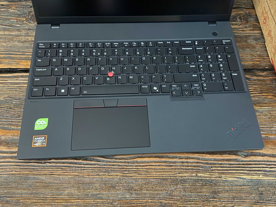 Laptop Lenovo ThinkPad T16 Gen 4 16" Ryzen AI 7 32GB 1TB SSD Win11 Pro