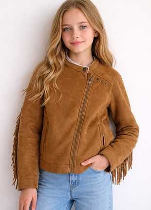 Стильная куртка с бахромой  на девочку