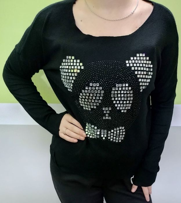 Свитер Tiramisu.