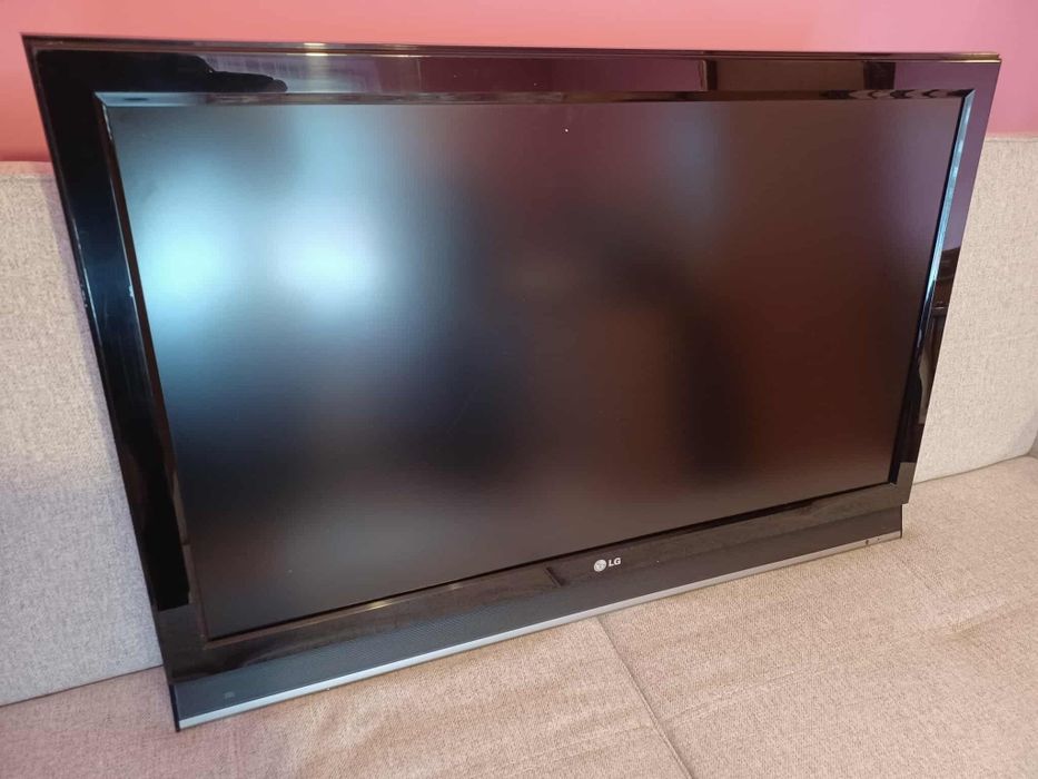 Telewizor LG LCD 42"