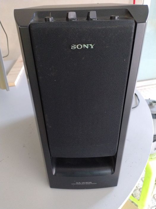 Subwoofer Sony modelo SA-W305 amplificador